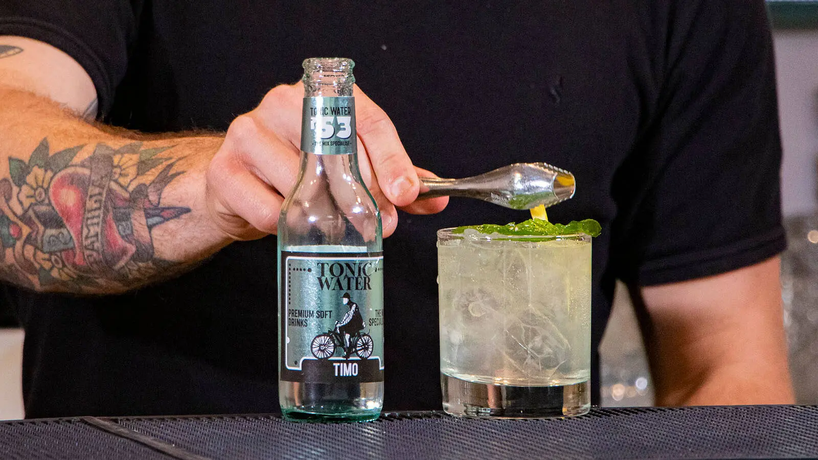 Gin Tonic: cocktail alcolico con acqua tonica - Bibite Polara